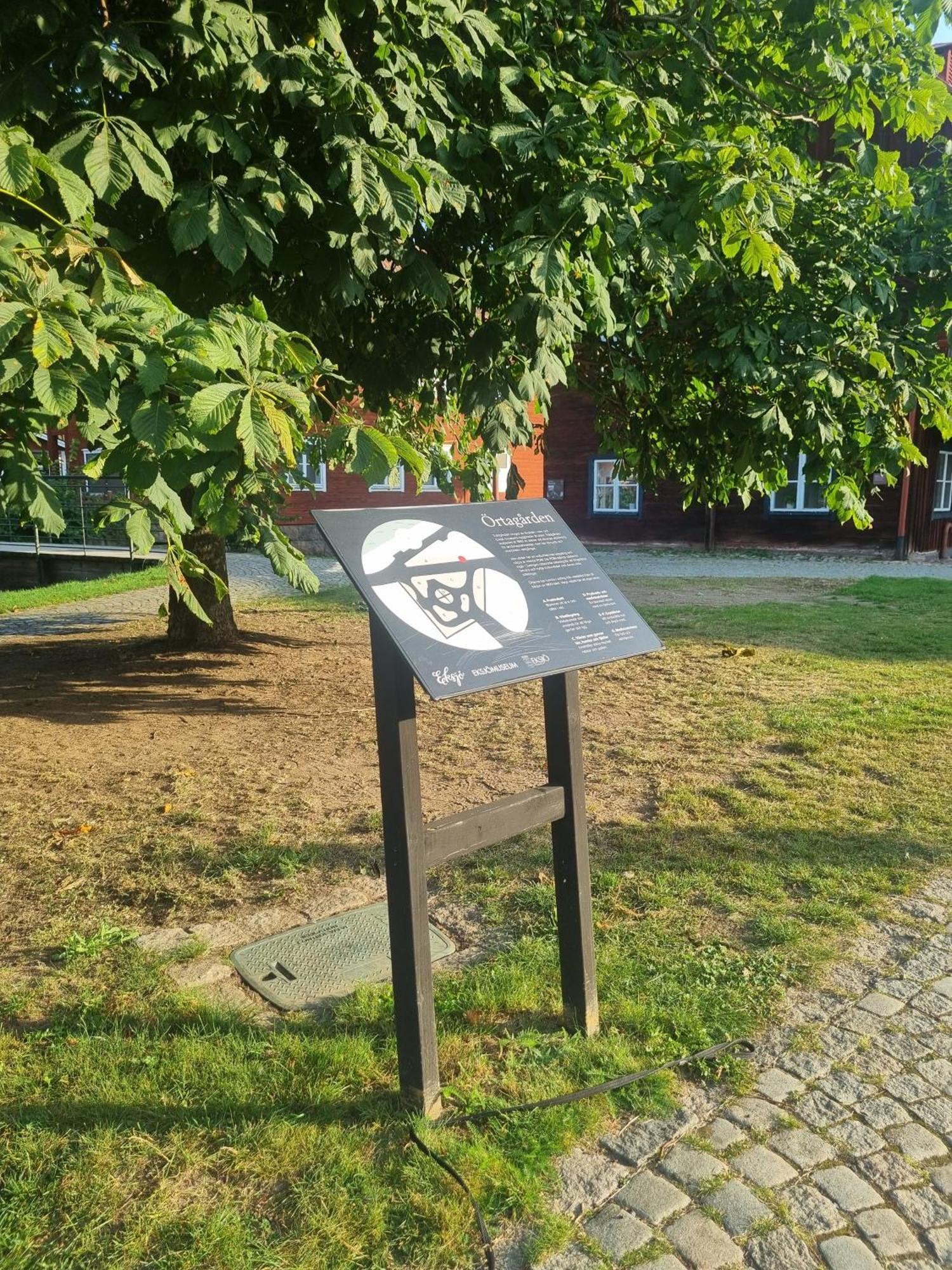 Garvaren Boendet Mitt I Gamla Stan I Eksjoe Kültér fotó
